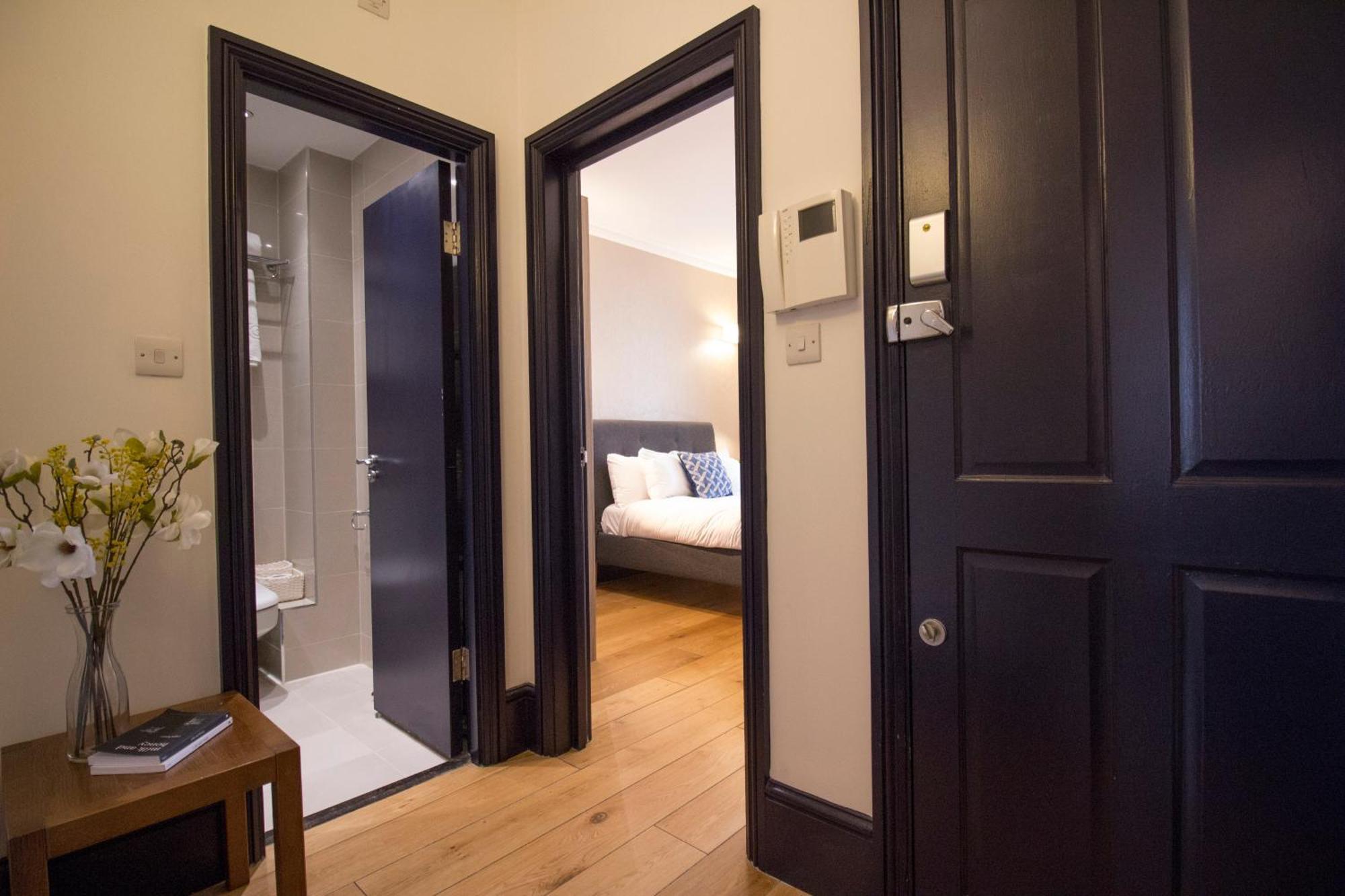 Thames Residences Hyde Park Londra Exterior foto
