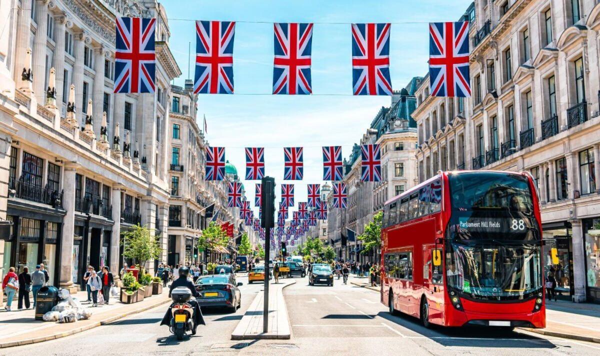 Thames Residences Hyde Park Londra Exterior foto
